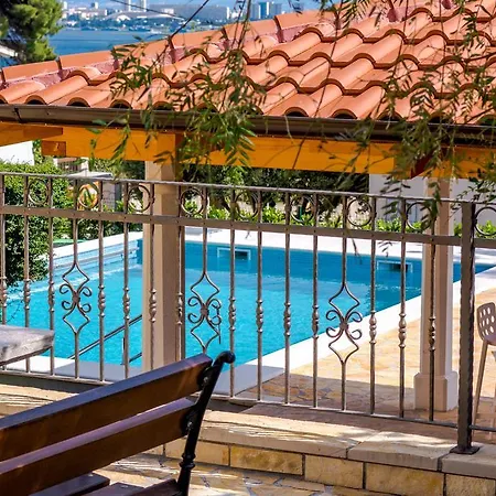 Villa Tajla - Family Only